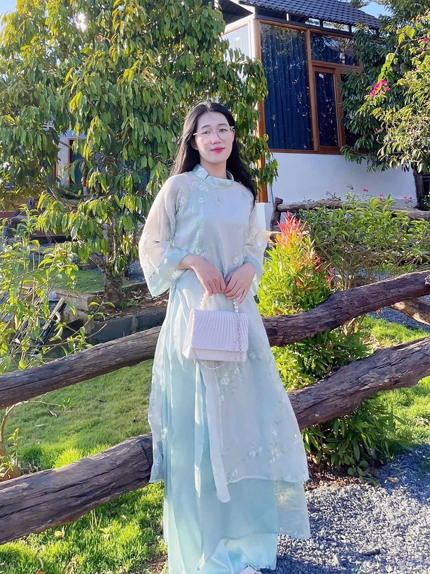 Lý Thị Mến - Sinh viên chuyên ngành Luật Kinh doanh của Đại học Duy Tân