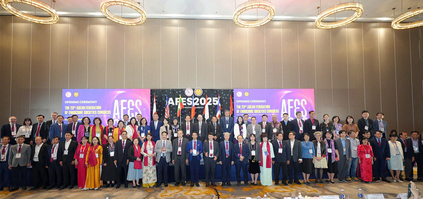 Các lãnh đạo, nhà khoa học tham dự Hội nghị AFES 2025