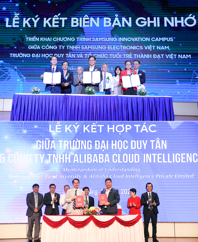 Hợp tác với các doanh nghiệp IT hàng đầu mang lại cơ hội học tập AI cho sinh viên ĐH Duy Tân