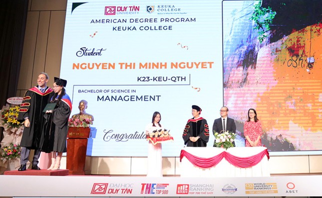 Nguyễn Thị Minh Nguyệt có suất việc làm tại Ngân hàng PVcomBank