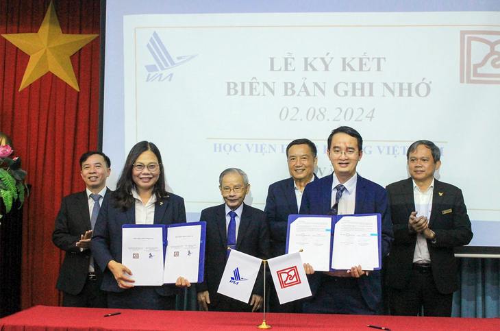 ĐH Duy Tân và Học viện Hàng không Việt Nam ký kết hợp tác triển khai hoạt động ở nhiều lĩnh vực