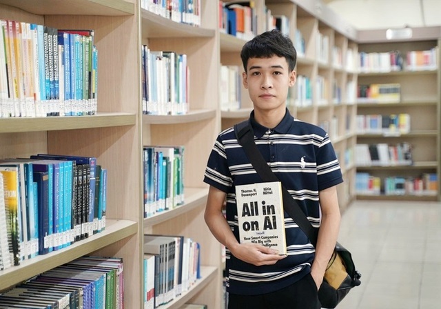 Tân sinh viên Hồ Bảo An tại ĐH Duy Tân