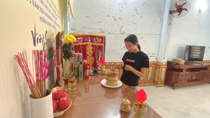 Hà Bảo Châu - tân sinh viên mồ côi cả cha lẫn mẹ ở Đà Nẵng