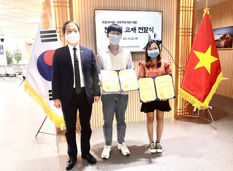 Sinh viên Đại học Duy Tân giành giải nhì cuộc thi tiếng Hàn