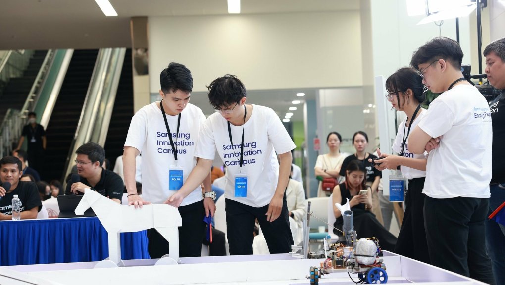 Sinh viên Trường Đại học Duy Tân tham gia dự án phát triển nhân tài công nghệ