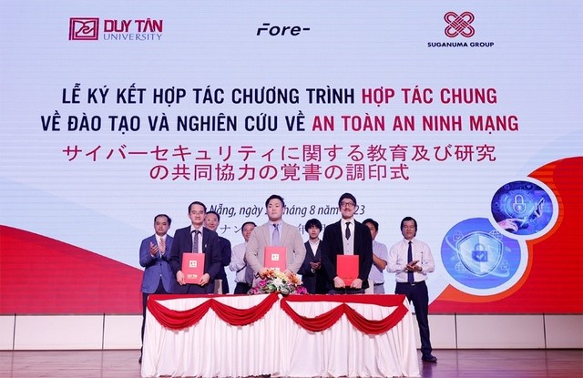 ĐH Duy Tân, Công ty CP Suganuma và Công ty CP Fore ký kết hợp tác triển khai chương trình Blue Rock