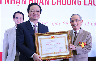 Đại học Duy Tân đạt các Huân chương Lao động hạng Nhất - Nhì