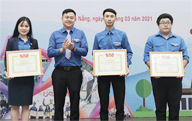 DTU Celebrates the 90th Anniversary of the Ho Chi Minh Communist Youth Union