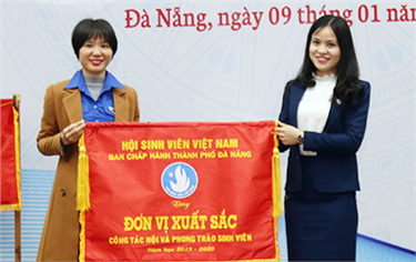 DTU commemorates the 71st Anniversary of Vietnamese Students’ Day with Scholarships
