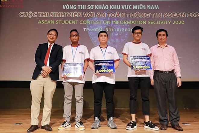 Sinh viên ĐH Duy Tân là đại diện duy nhất miền Trung vào chung kết