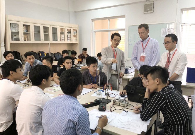Đại học thứ 2 của Việt Nam đạt chuẩn Kiểm định ABET của Mỹ