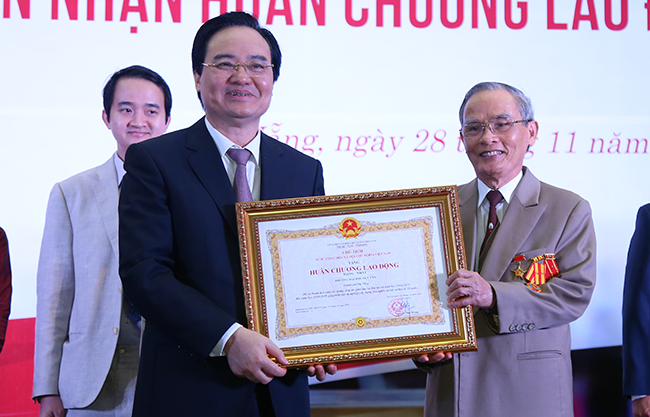 Đại học Duy Tân đạt các Huân chương Lao động hạng Nhất - Nhì 